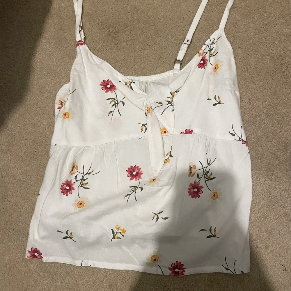 Hollister flower flirt shirt